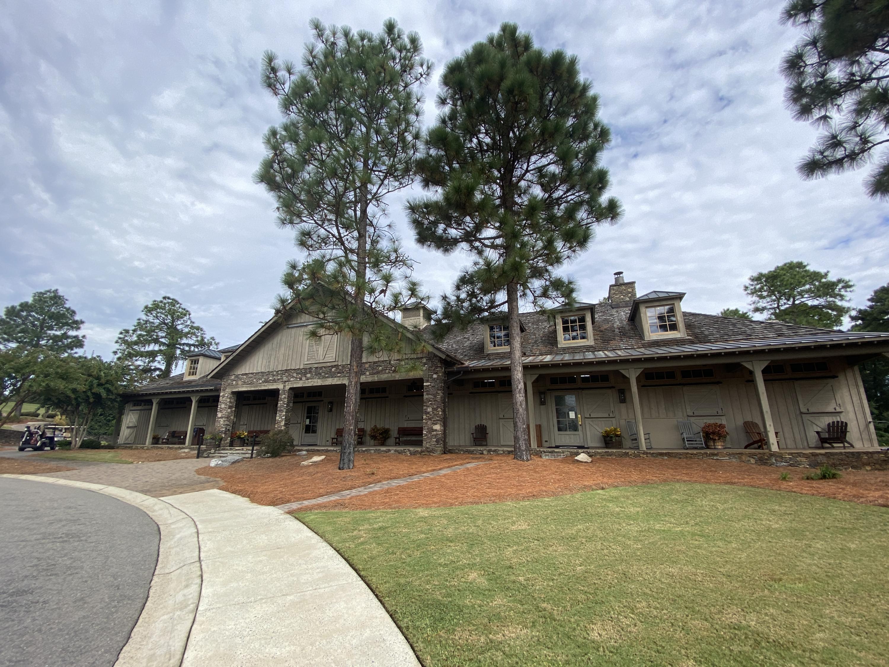 14 Ridgeland Street Pinehurst, NC 28374 - Photo 11 of 11 Men's Locker Room