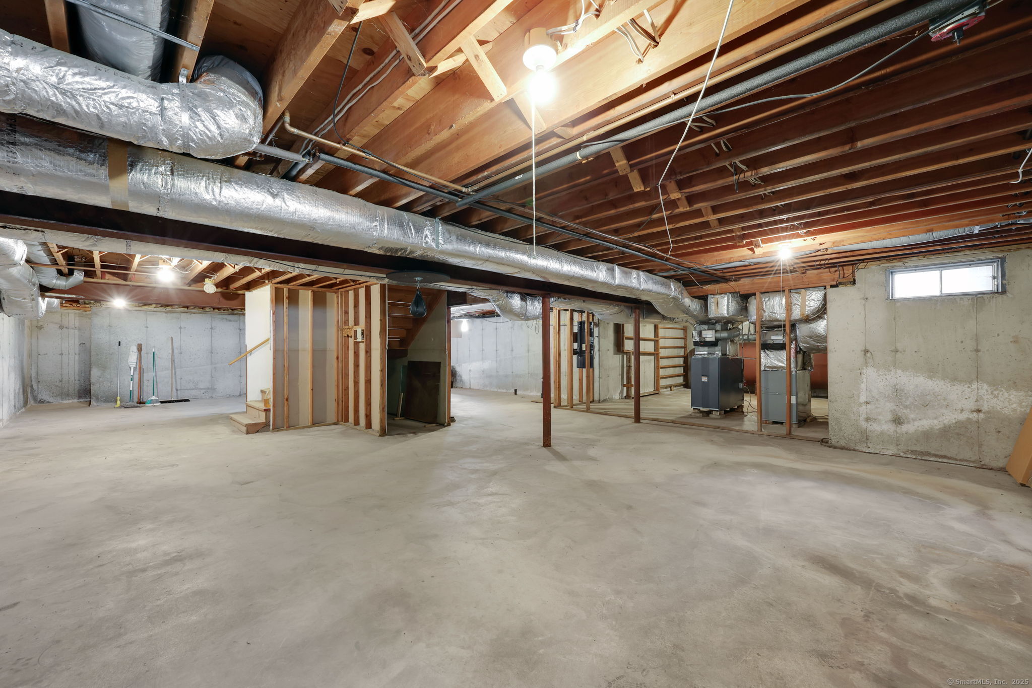 208 Highmeadow Lane Middletown, CT 06457 - Photo 10 of 34