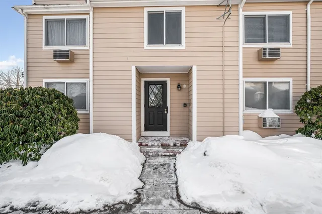 $329,900 | 44 Fairfield Park, Unit 44, Mansfield, MA 02048