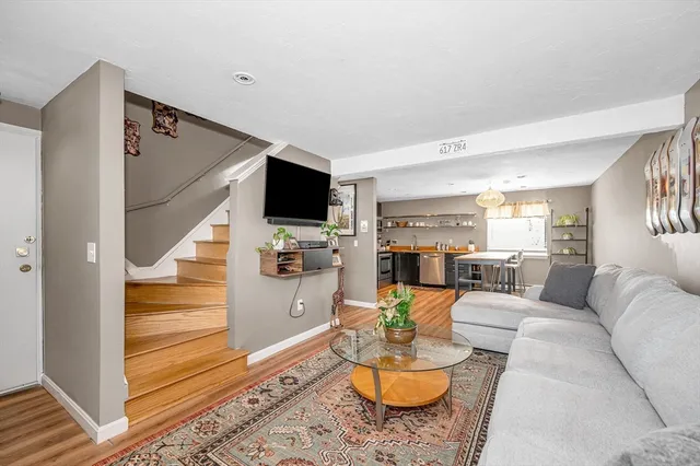 $329,900 | 44 Fairfield Park, Unit 44, Mansfield, MA 02048