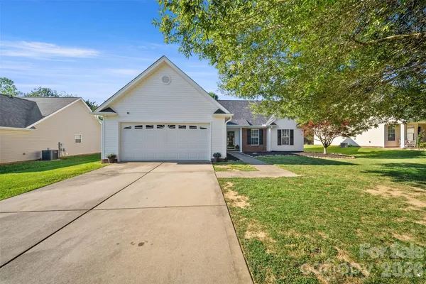 $280,000 | 2613 Parkwest Drive, Unit 7, Albemarle, NC 28001