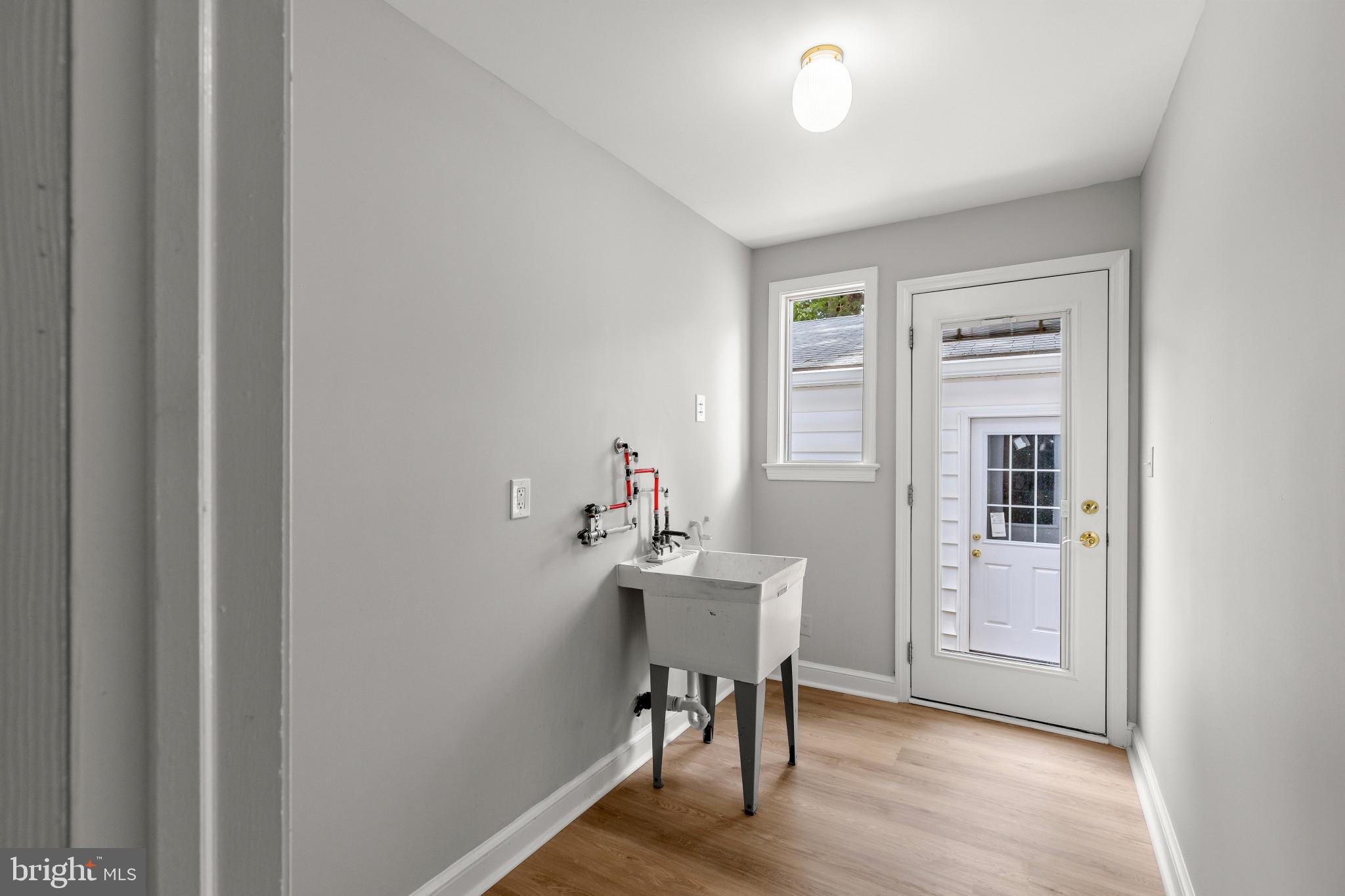 13777 Notley Road Silver Spring, MD 20904 - Photo 35 of 41 Laundry