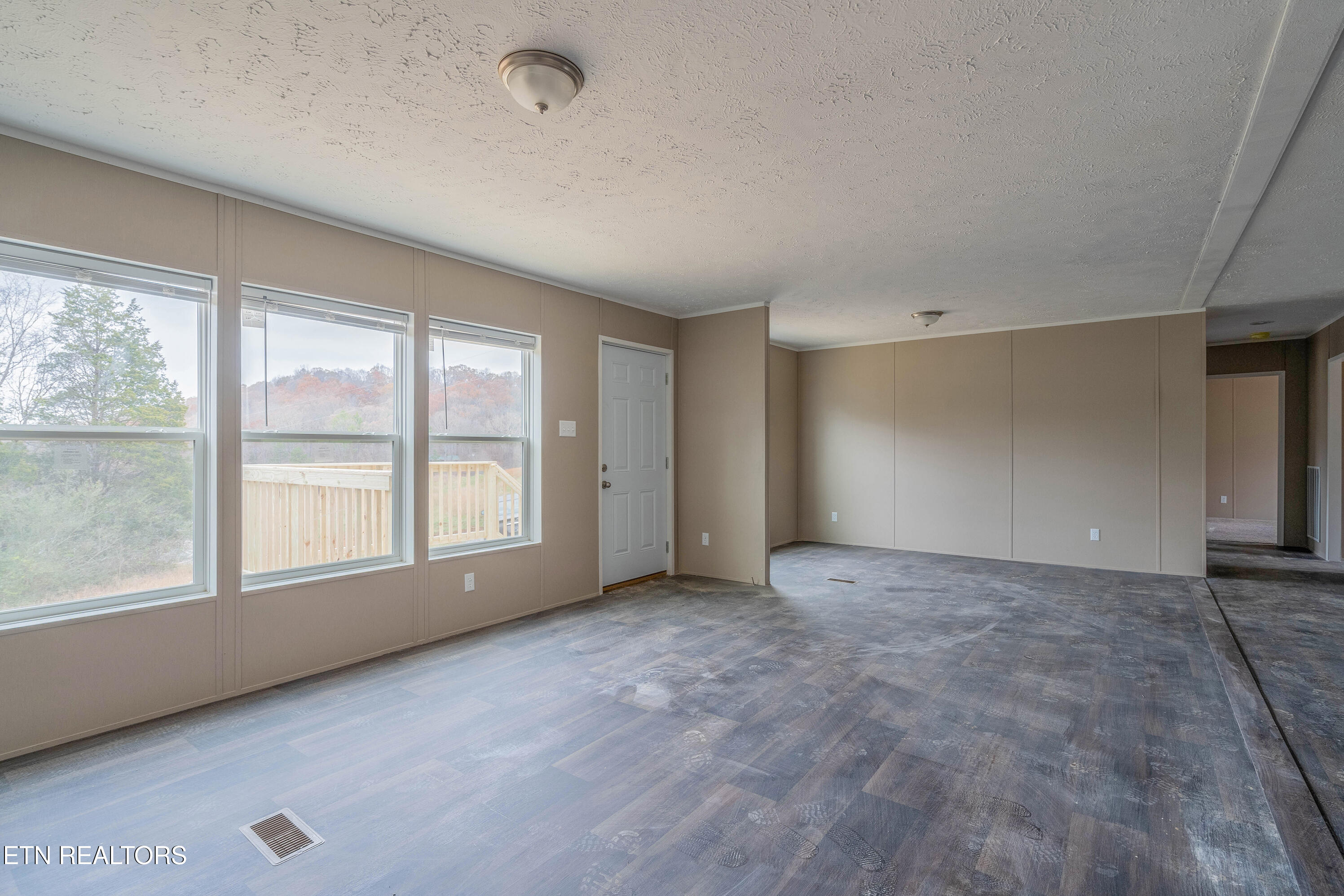 504 Clear Branch Road Loudon, TN 37774 - Photo 13 of 35 A7304265-HDR