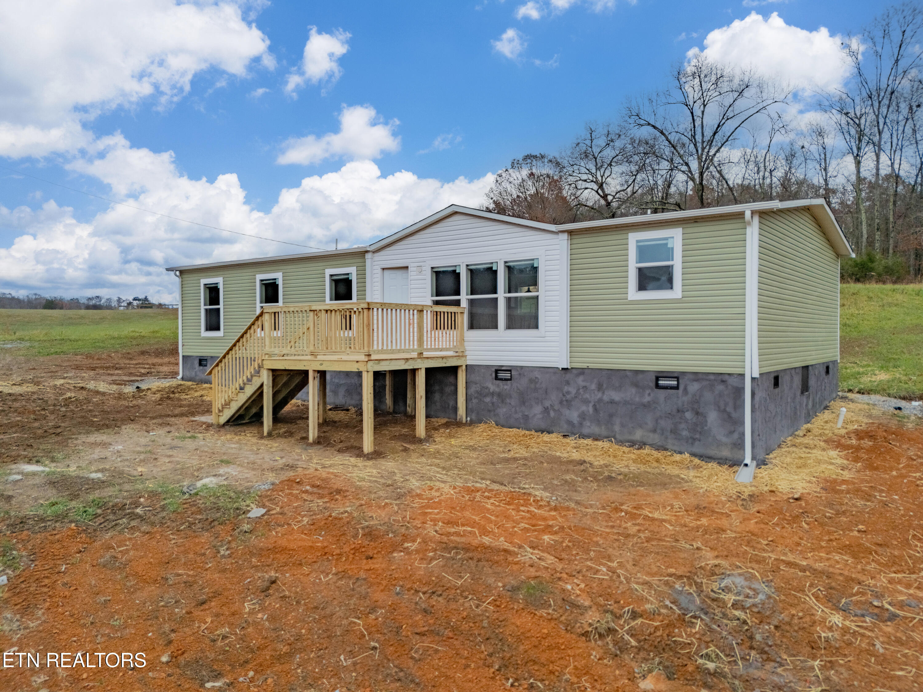 504 Clear Branch Road Loudon, TN 37774 - Photo 2 of 35 DJI_20241216174140_0011_D-HDR