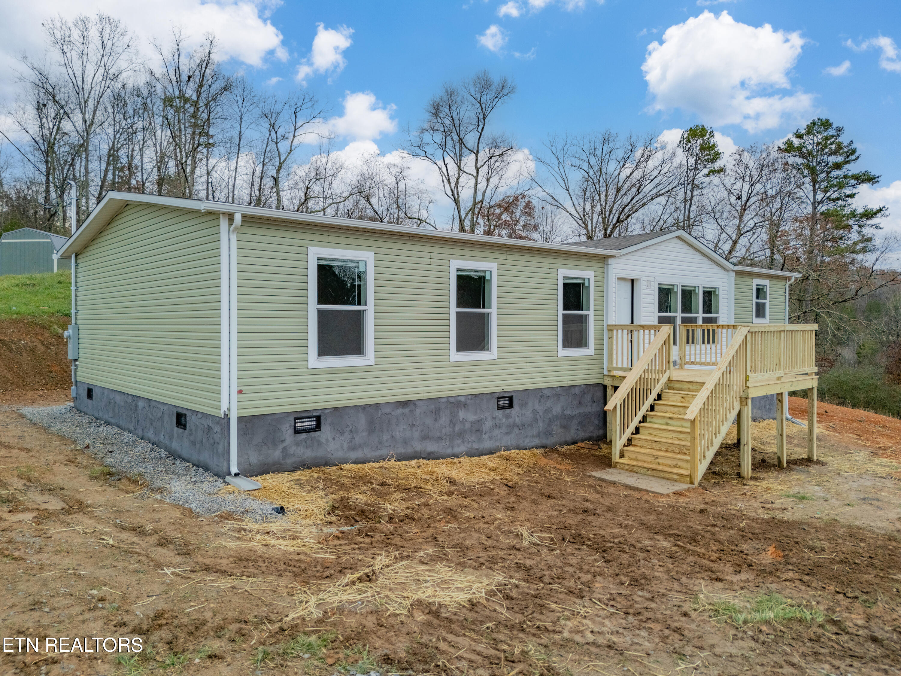 504 Clear Branch Road Loudon, TN 37774 - Photo 3 of 35 DJI_20241216174225_0021_D-HDR