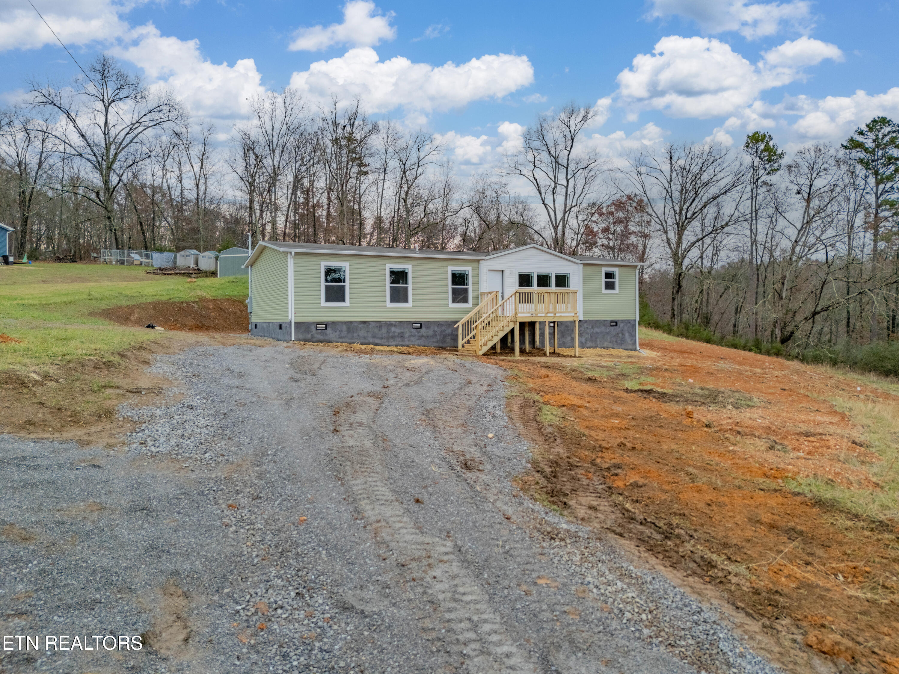 504 Clear Branch Road Loudon, TN 37774 - Photo 5 of 35 DJI_20241216174106_0001_D-HDR