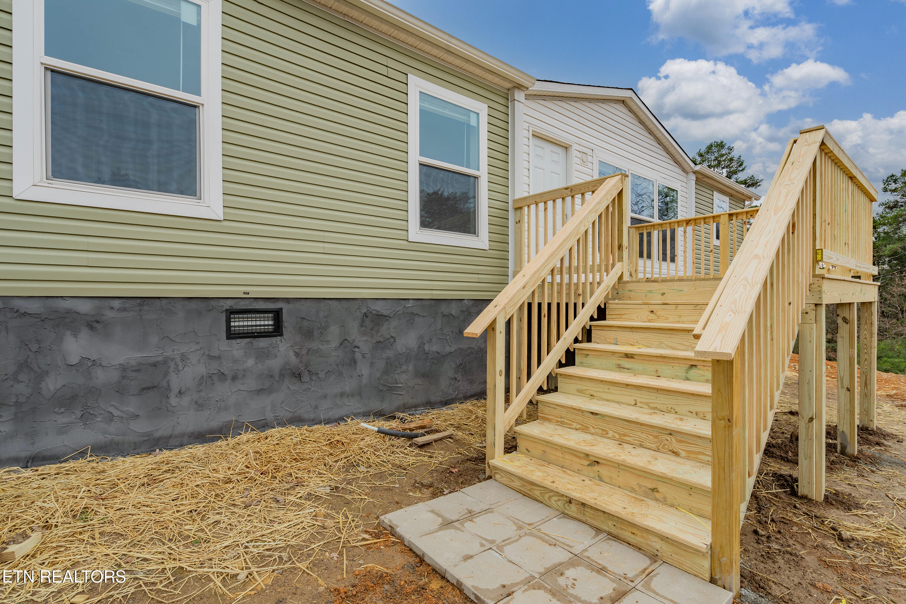 504 Clear Branch Road Loudon, TN 37774 - Photo 6 of 35 A7304319-HDR