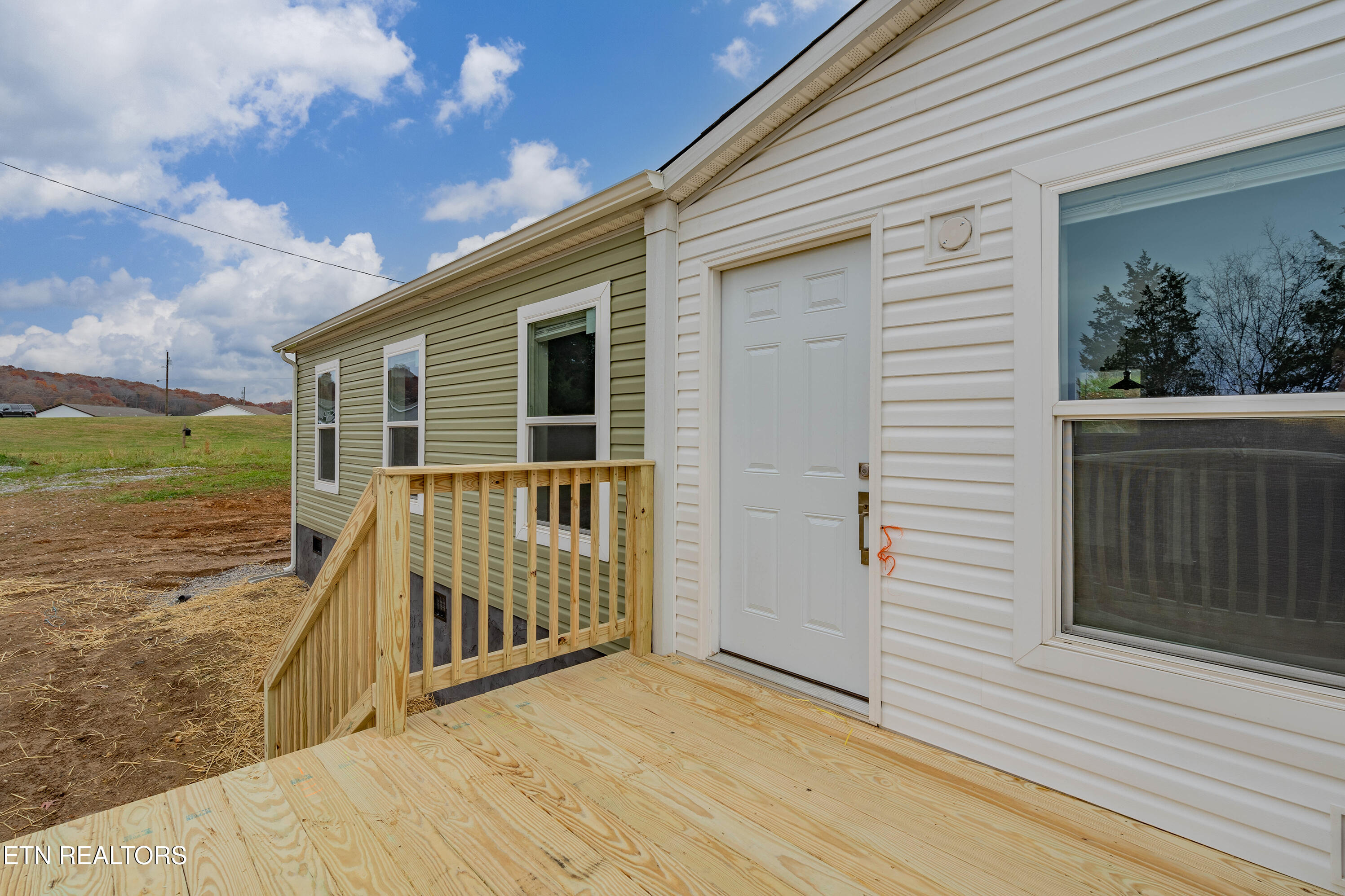 504 Clear Branch Road Loudon, TN 37774 - Photo 7 of 35 A7304316-HDR