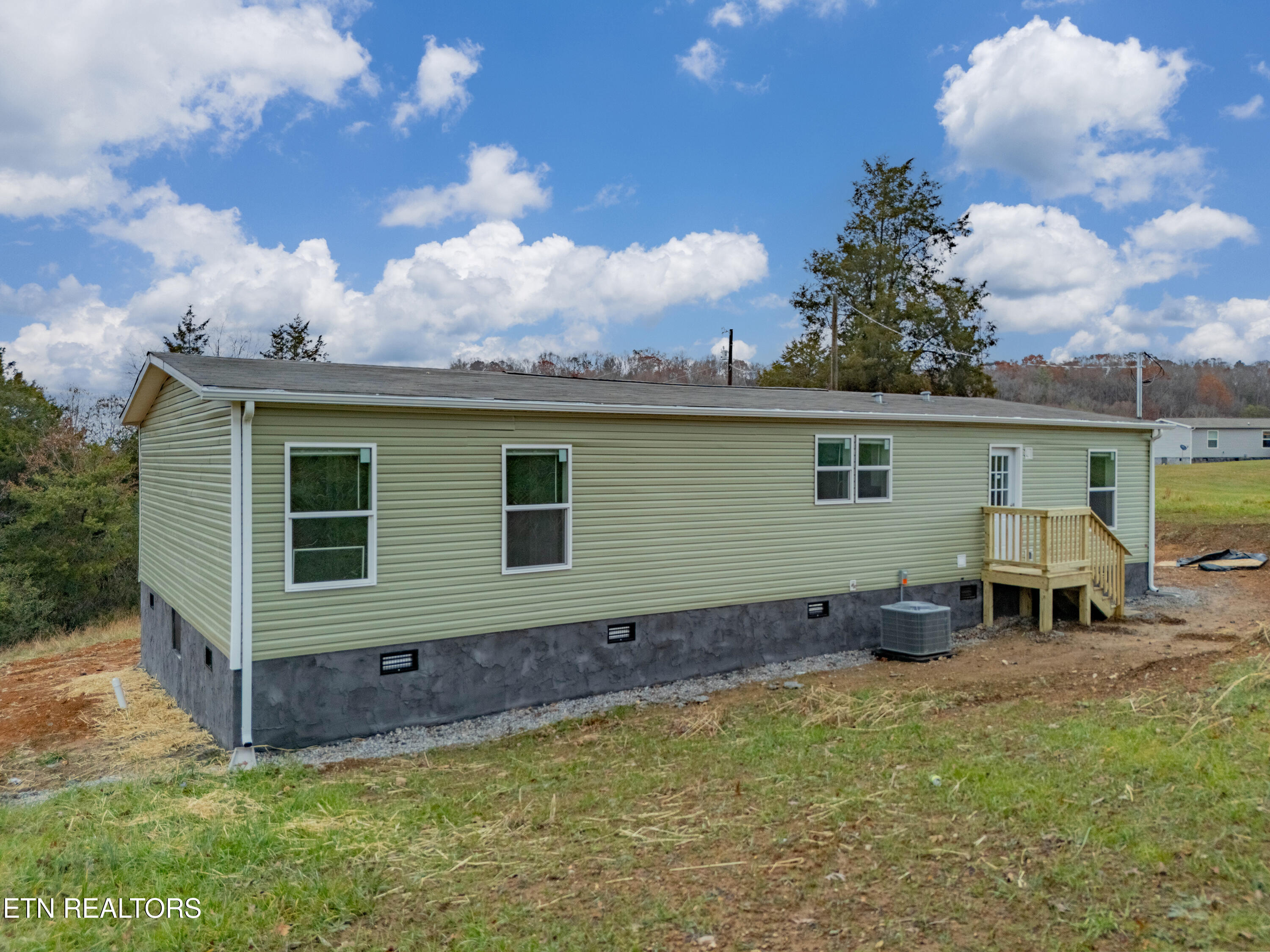 504 Clear Branch Road Loudon, TN 37774 - Photo 9 of 35 DJI_20241216174200_0016_D-HDR
