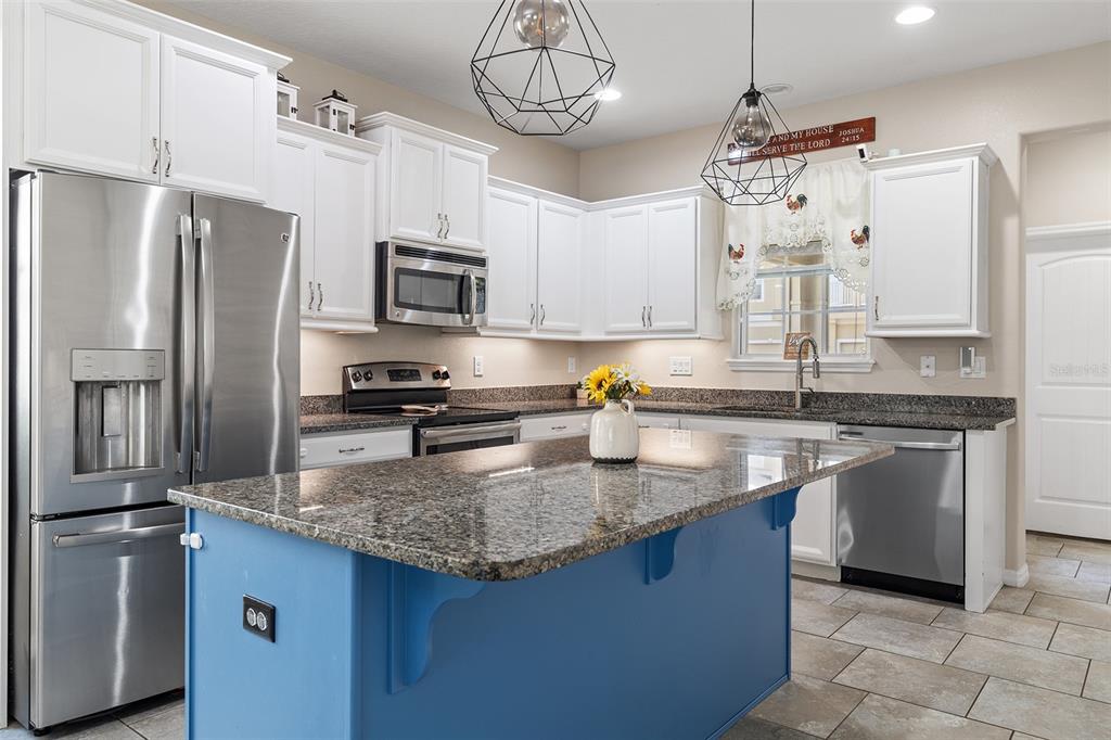 3529 Clay Brick Road Harmony, FL 34773 - Photo 12 of 81