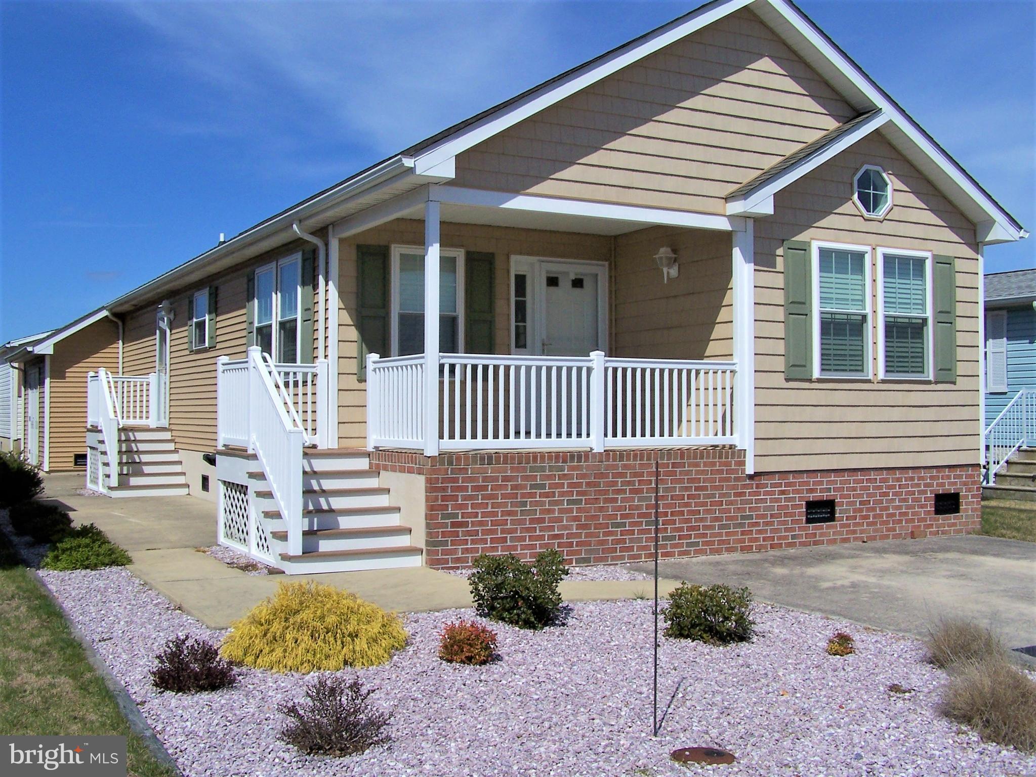 Left Front Elevation