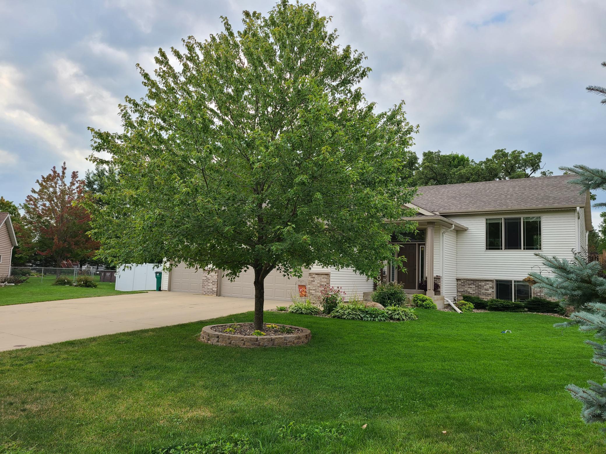 1704 3rd Street Southwest Austin, MN 55912 - Photo 1 of 1 Gallery Image 1
