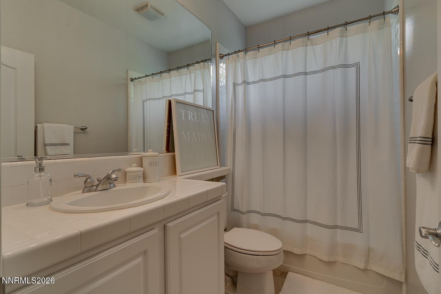 410 Pan Zareta Court Reno, NV 89521 - Photo 21 of 24 guest bath 1
