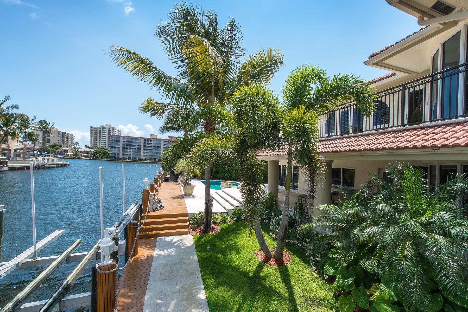 891 Northeast 78th Street Boca Raton, FL 33487 - Photo 12 of 35 Back exterior