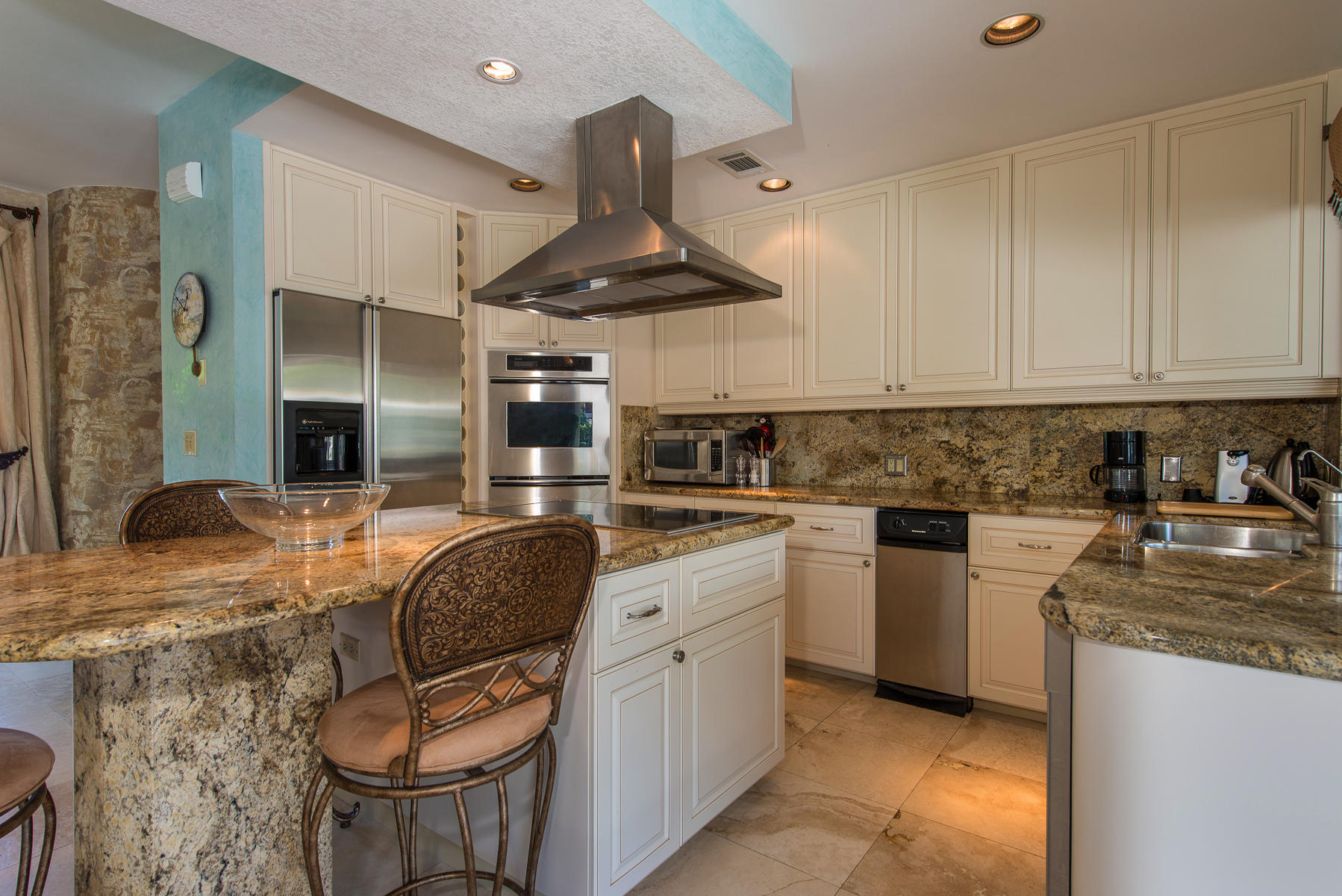 891 Northeast 78th Street Boca Raton, FL 33487 - Photo 20 of 35 Kitchen