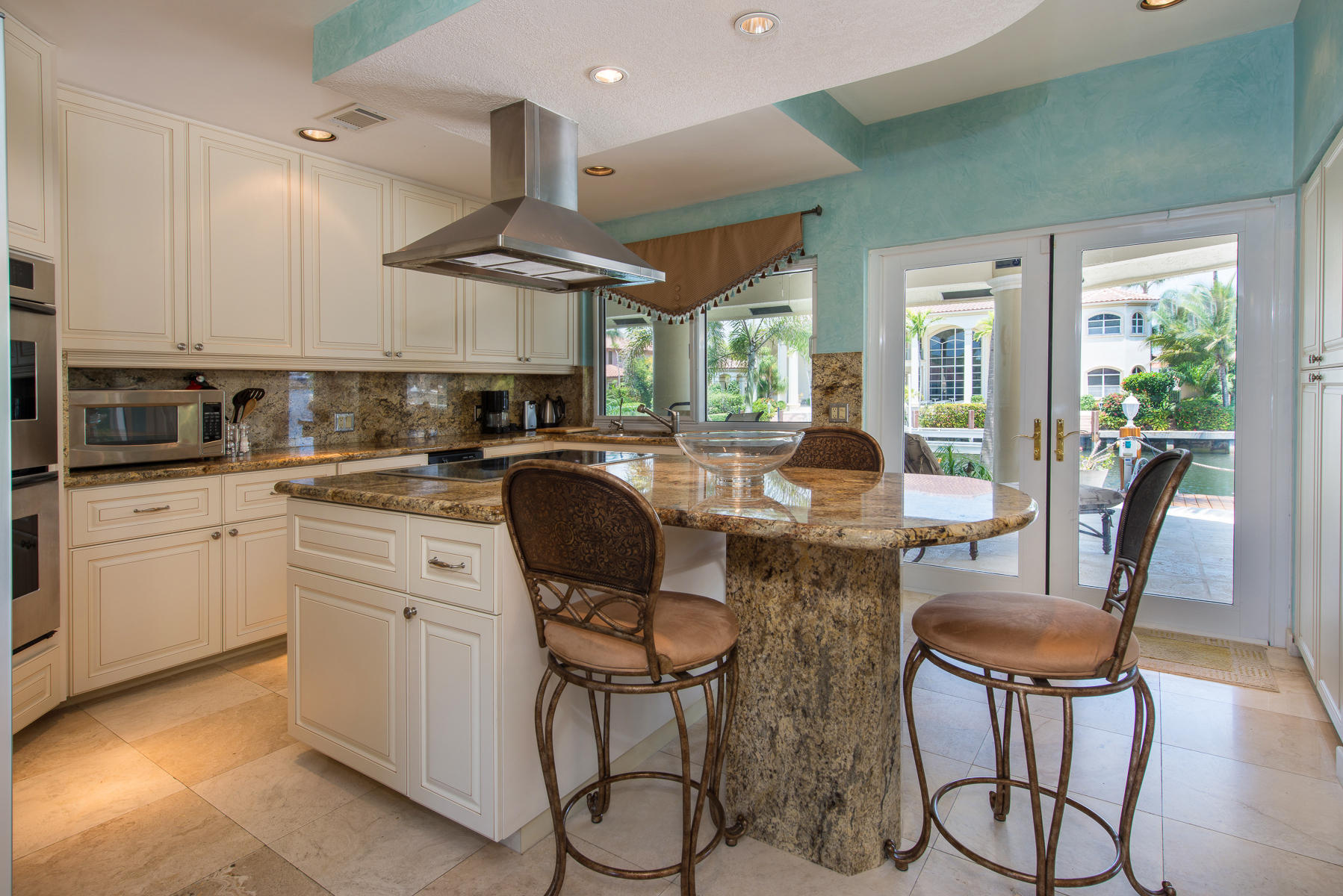891 Northeast 78th Street Boca Raton, FL 33487 - Photo 21 of 35 Kitchen