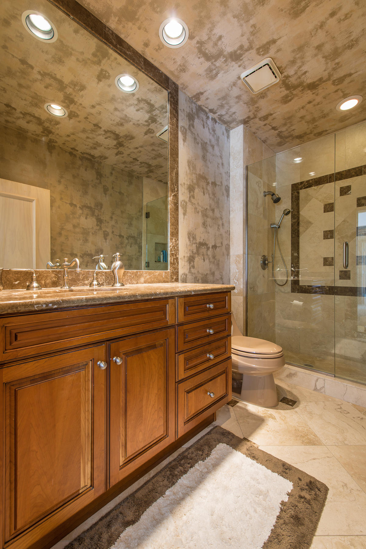 891 Northeast 78th Street Boca Raton, FL 33487 - Photo 26 of 35 Second Bathroom