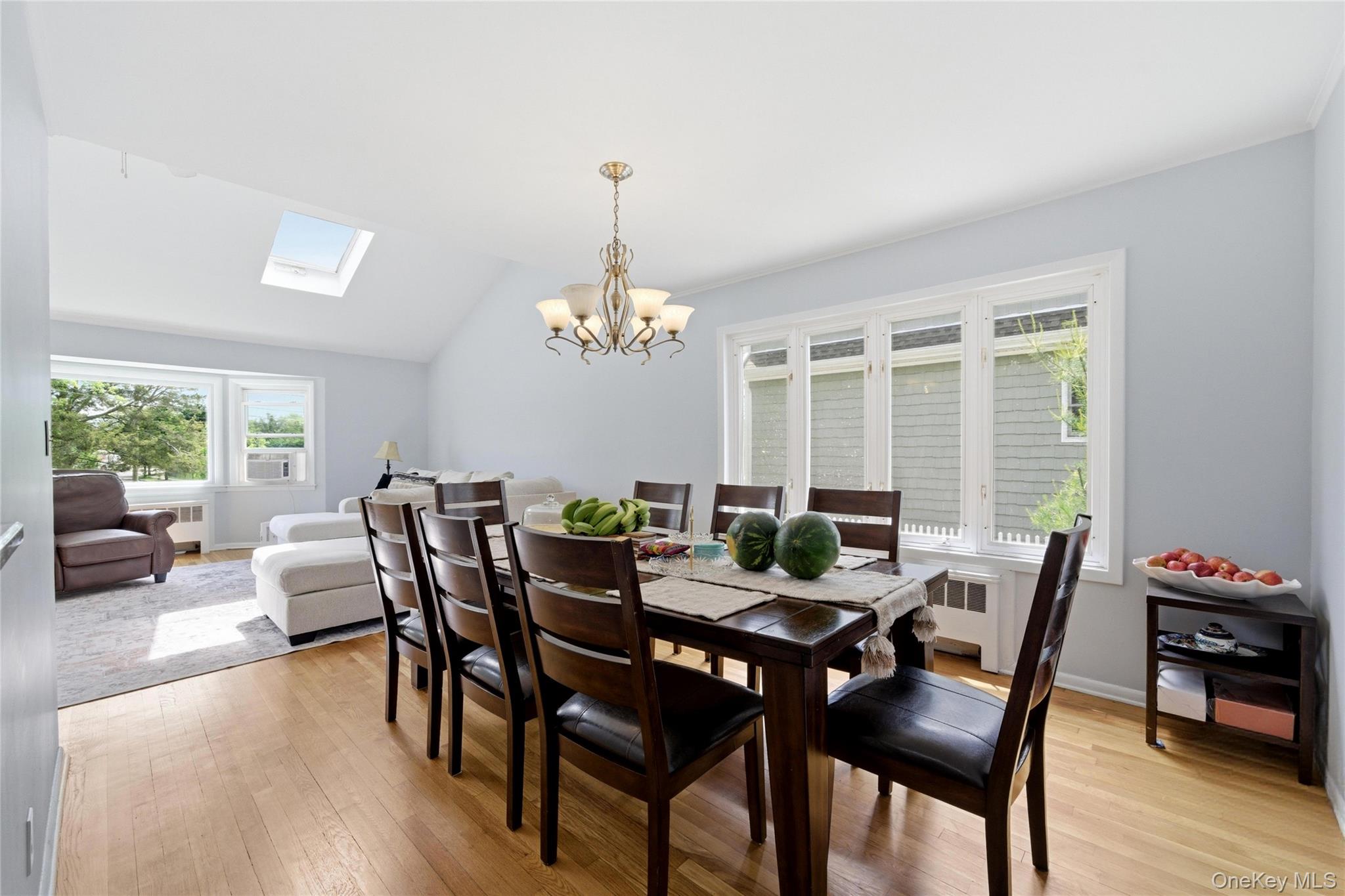 161 Sunset Road Massapequa, NY 11758 - Photo 12 of 36