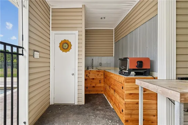 $700,000 | 20049 Fairhaven Road, Covington, LA 70435