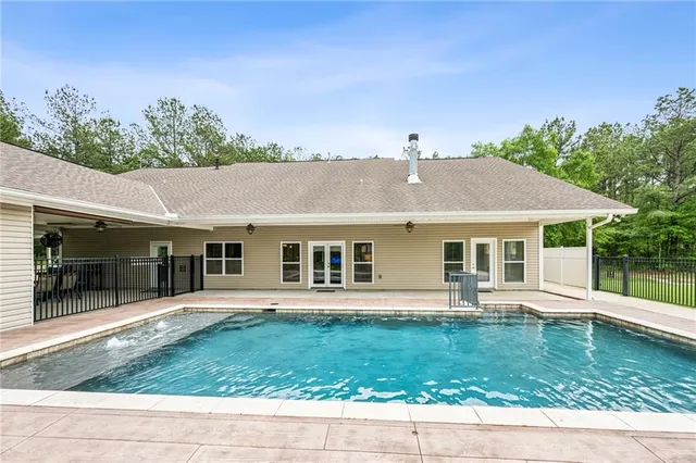 $700,000 | 20049 Fairhaven Road, Covington, LA 70435