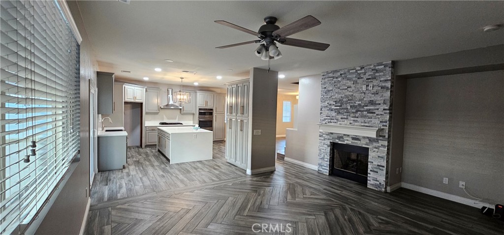 1684 Benton Way Perris, CA 92571 - Photo 7 of 21