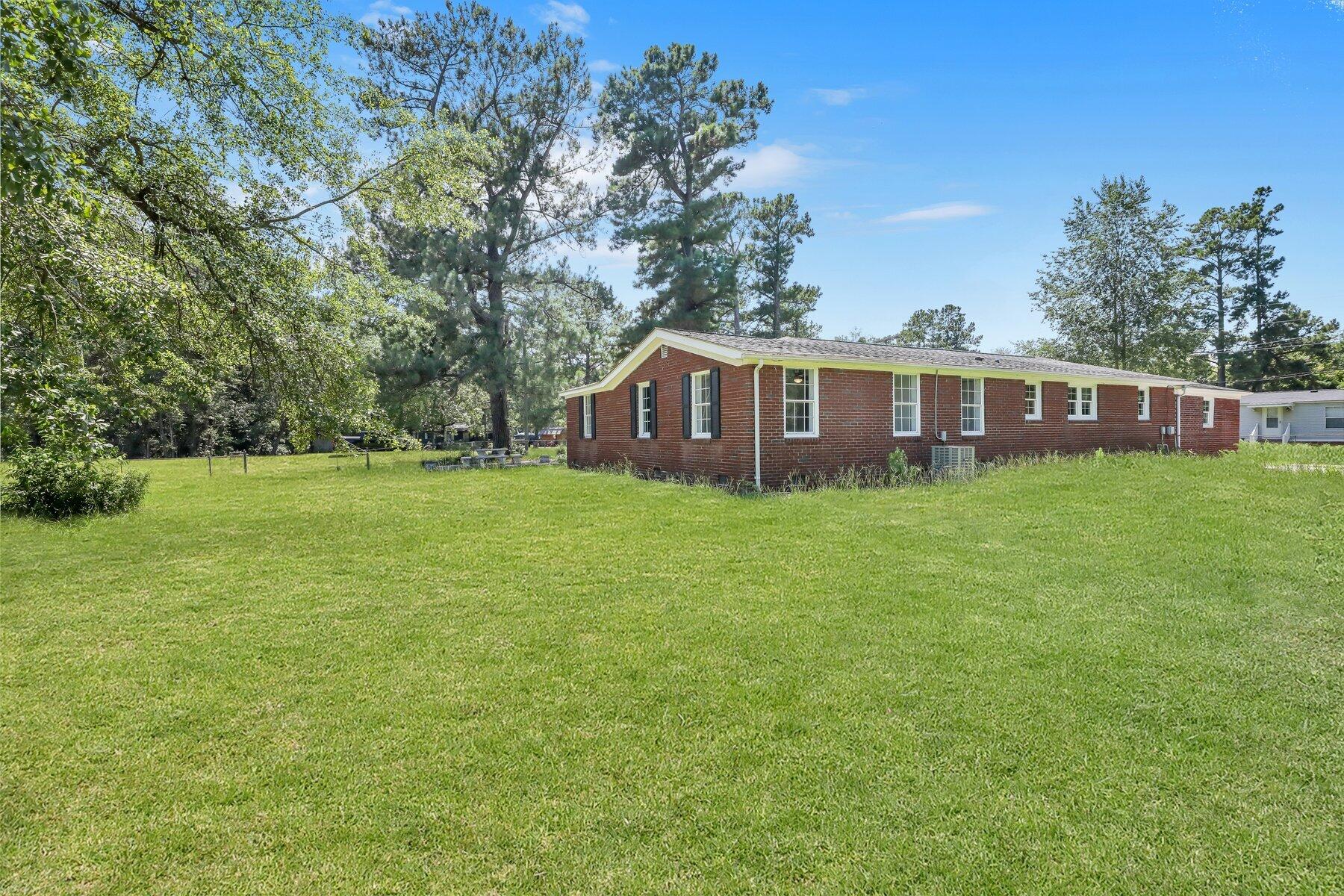 1106 Old Highway 6 Cross, SC 29436 - Photo 4 of 26 008-1106OldHighway6-Cross-SC-29436-SMALL