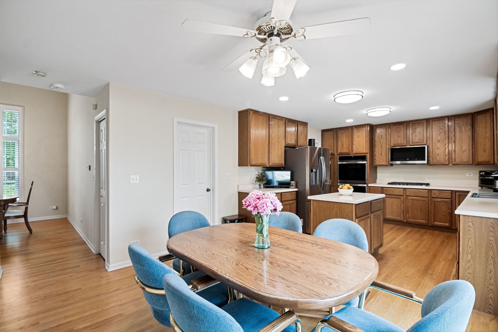 145 Barnes Road Elgin, IL 60124 - Photo 34 of 45 a view of a dining room with furniture