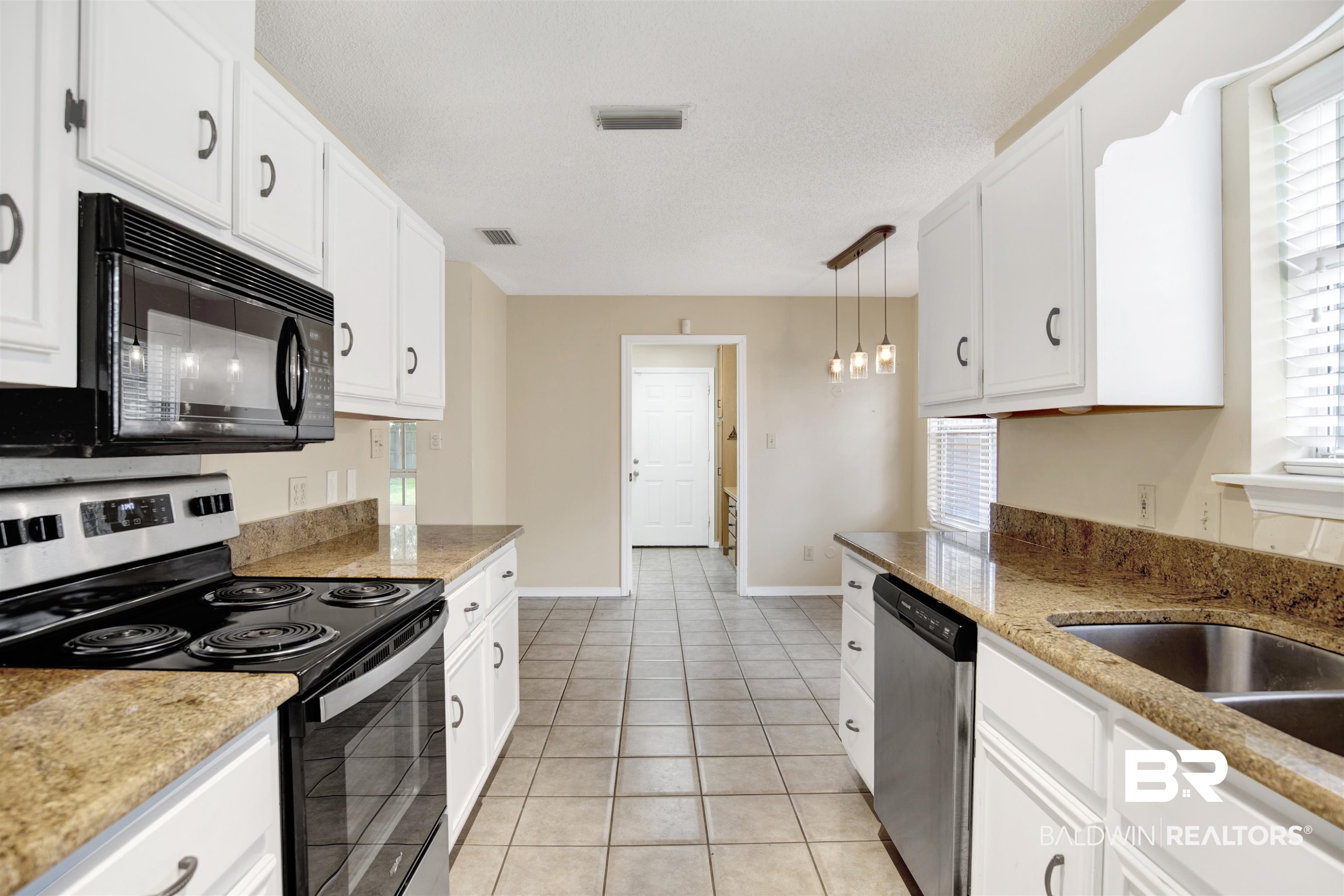 2 Sumac Circle Fairhope, AL 36532 - Photo 11 of 31 Gallery Image 11