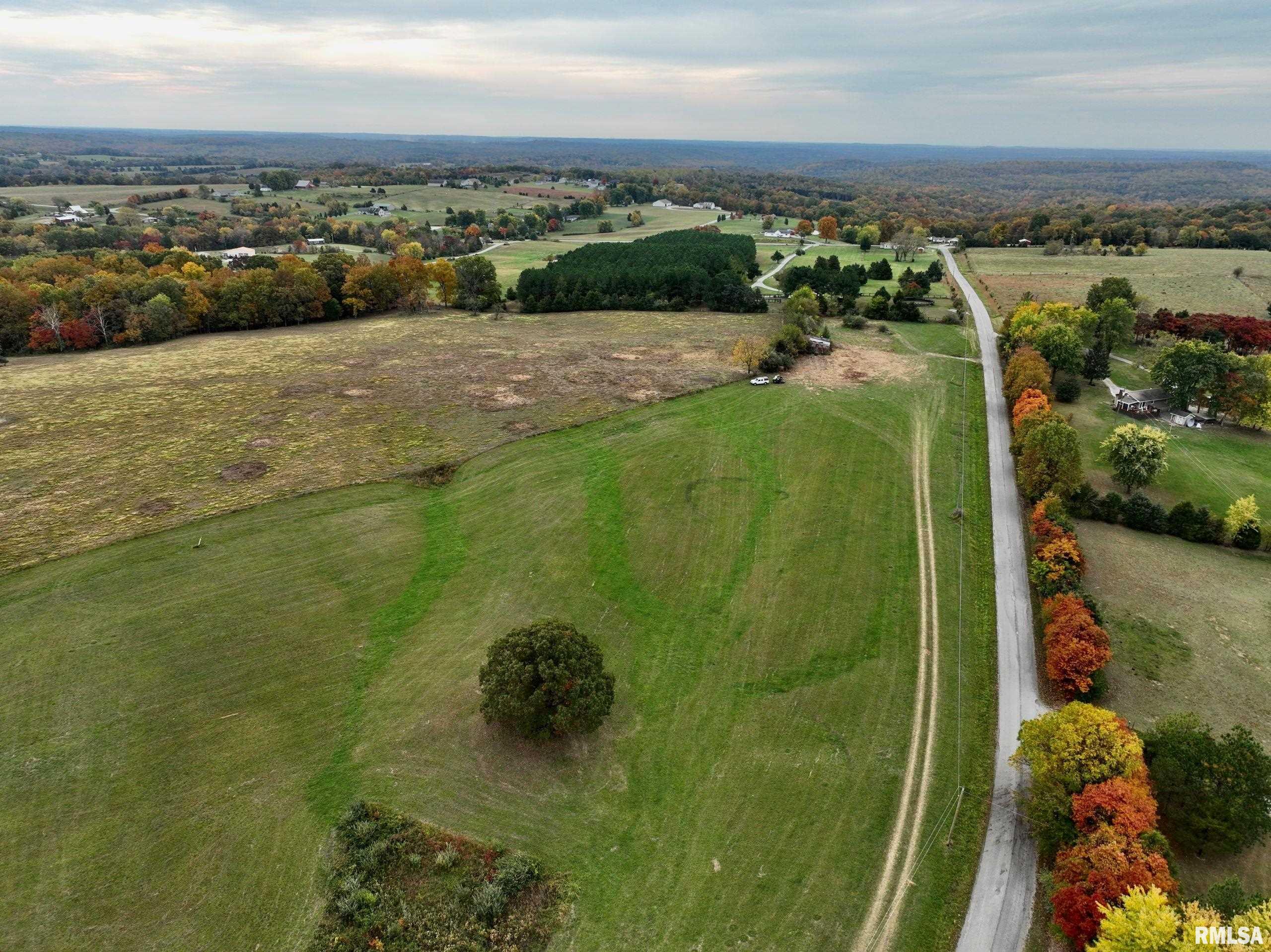 5 Friendship Loop Goreville, IL 62939 - Photo 4 of 16 Gallery Image 4