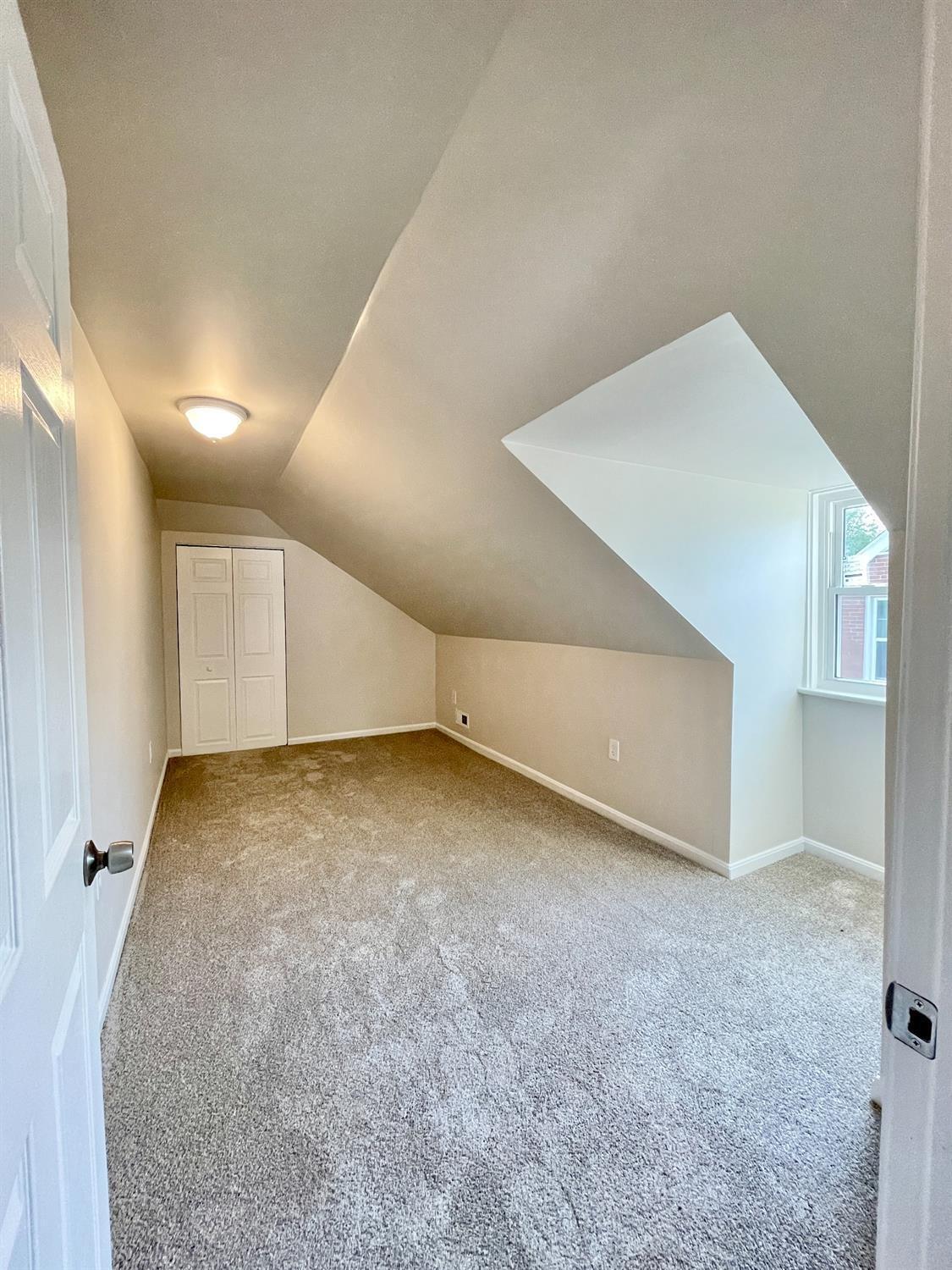 5583 Leumas Road Cincinnati, OH 45239 - Photo 17 of 18 Gallery Image 17