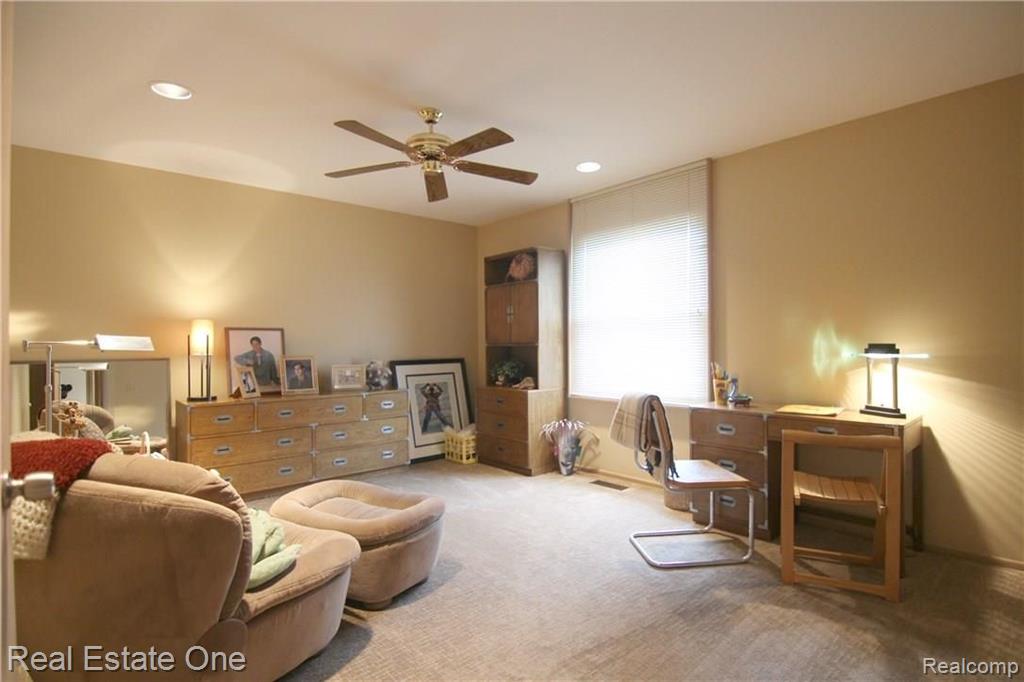 30215 High Valley Road Farmington Hills, MI 48331 - Photo 12 of 30