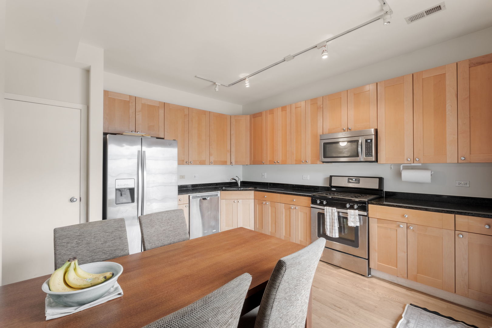 2212 West Monroe Street, Unit 2W Chicago, IL 60612 - Photo 4 of 16