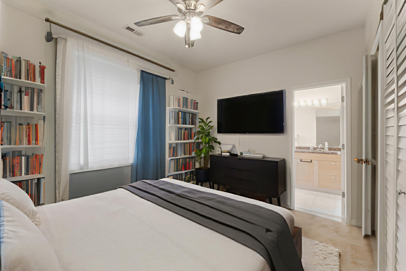 2212 West Monroe Street, Unit 2W Chicago, IL 60612 - Photo 6 of 16