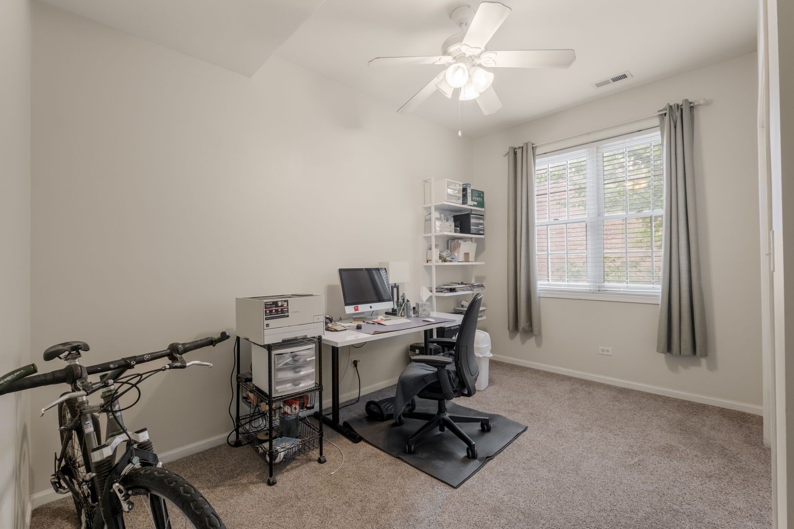 2212 West Monroe Street, Unit 2W Chicago, IL 60612 - Photo 8 of 16