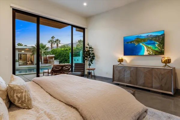 $30,000 | 524 East Miraleste Court, Palm Springs, CA 92262
