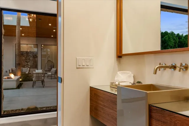 $30,000 | 524 East Miraleste Court, Palm Springs, CA 92262