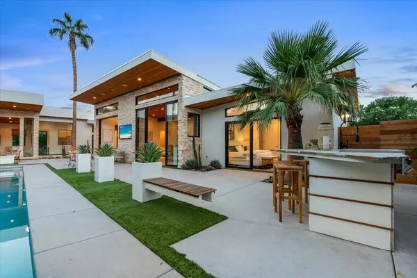 $30,000 | 524 East Miraleste Court, Palm Springs, CA 92262