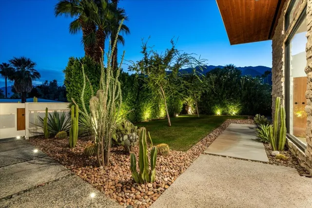 $30,000 | 524 East Miraleste Court, Palm Springs, CA 92262