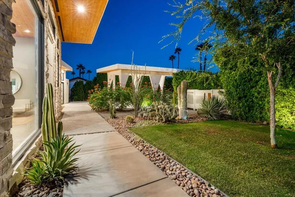 $30,000 | 524 East Miraleste Court, Palm Springs, CA 92262