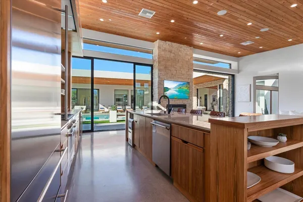 $30,000 | 524 East Miraleste Court, Palm Springs, CA 92262