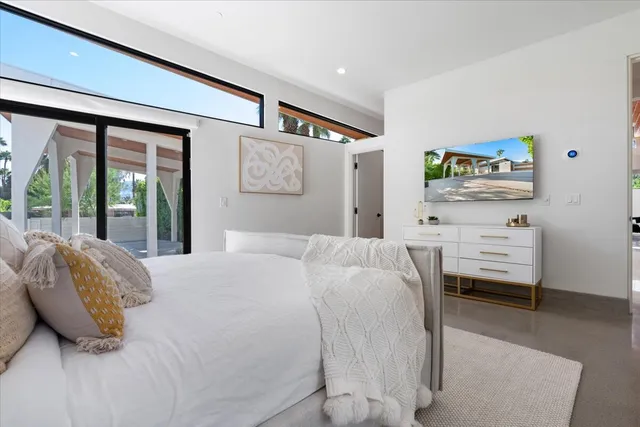 $30,000 | 524 East Miraleste Court, Palm Springs, CA 92262