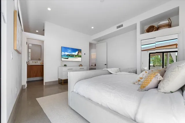 $30,000 | 524 East Miraleste Court, Palm Springs, CA 92262