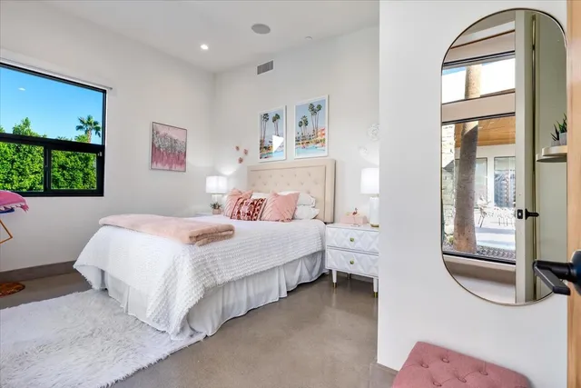 $30,000 | 524 East Miraleste Court, Palm Springs, CA 92262