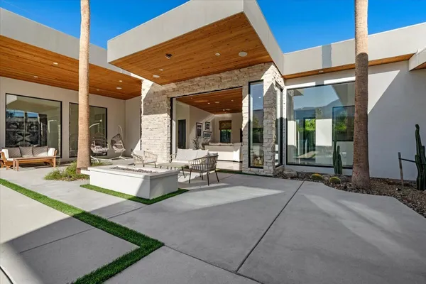 $30,000 | 524 East Miraleste Court, Palm Springs, CA 92262