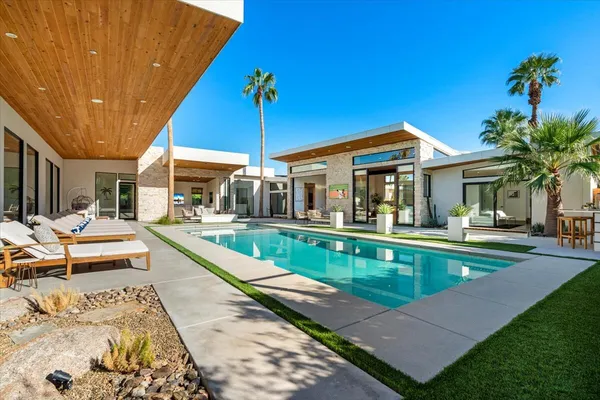 $30,000 | 524 East Miraleste Court, Palm Springs, CA 92262