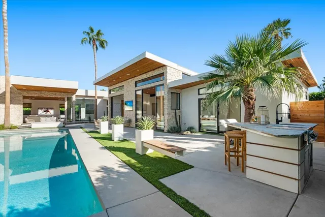 $30,000 | 524 East Miraleste Court, Palm Springs, CA 92262