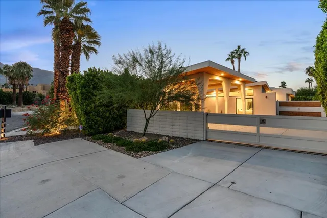 $30,000 | 524 East Miraleste Court, Palm Springs, CA 92262