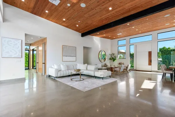 $30,000 | 524 East Miraleste Court, Palm Springs, CA 92262