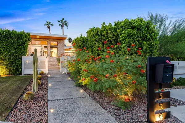 $30,000 | 524 East Miraleste Court, Palm Springs, CA 92262