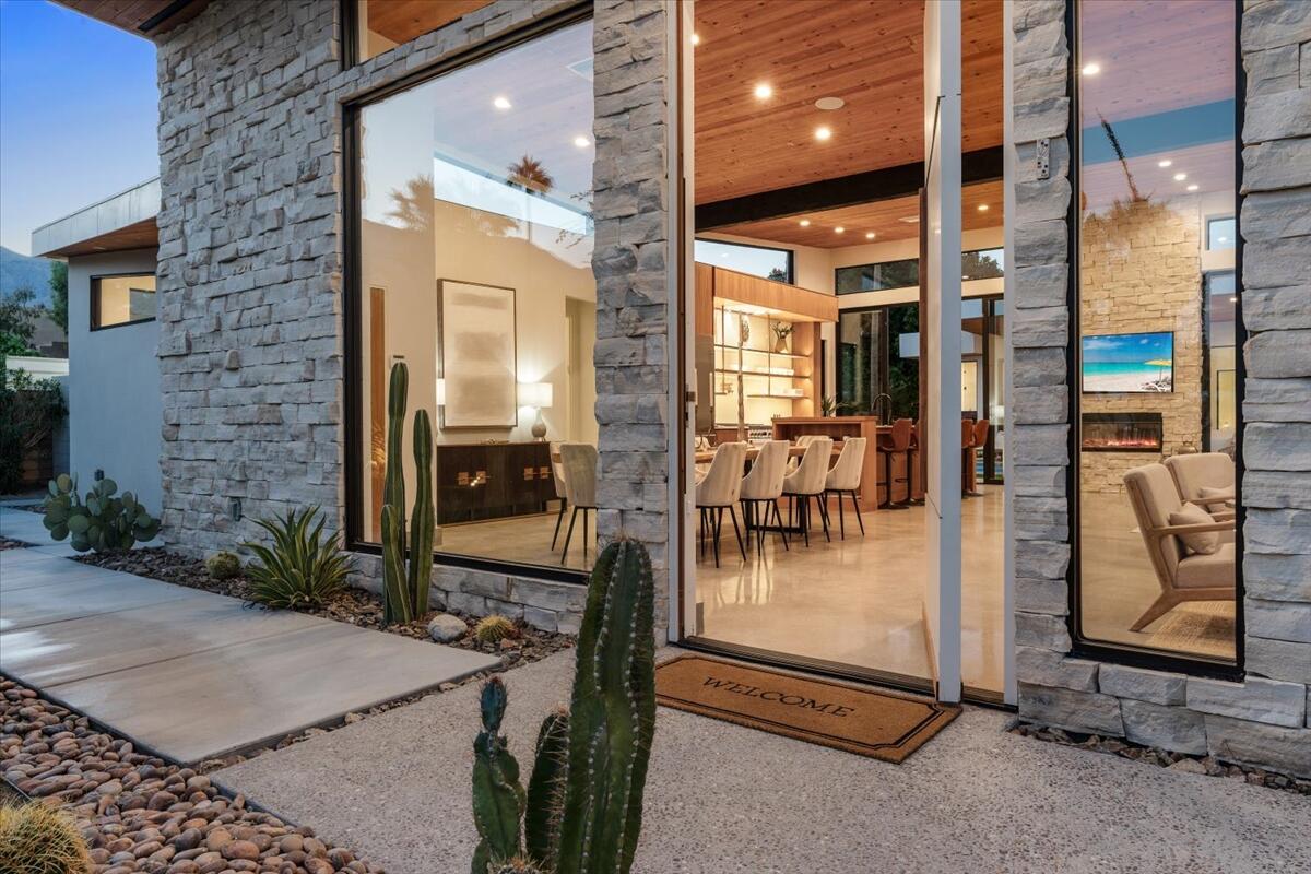 524 East Miraleste Court Palm Springs, CA 92262 - Photo 93 of 131 097-524 E Miraleste Ct -126